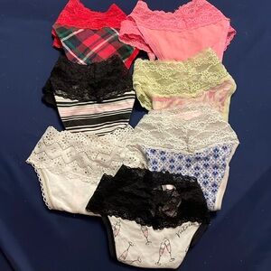 Lot of 7 VS Thongs